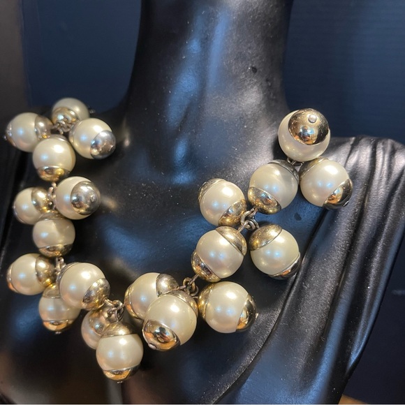 Faux pearl two tone j crew statement necklace - Picture 2 of 5